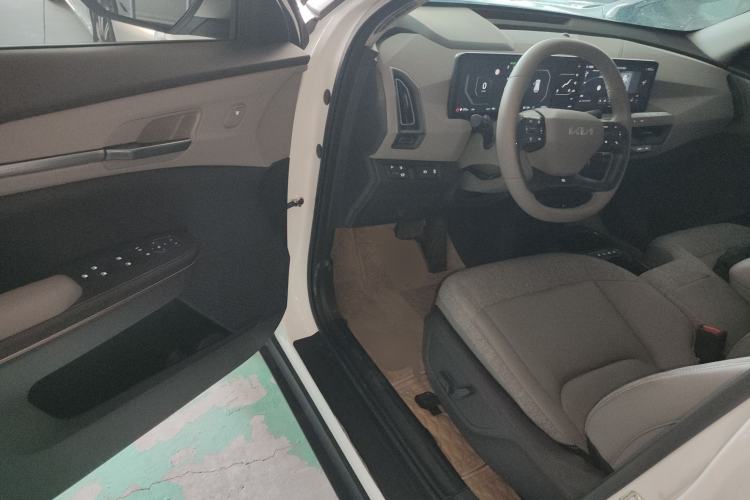 Used Kia EV5 2024 530 Land Interior 3