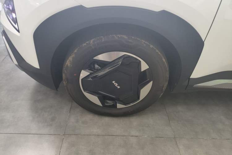 Used Kia EV5 2024 530 Air Left Front Wheel Hub