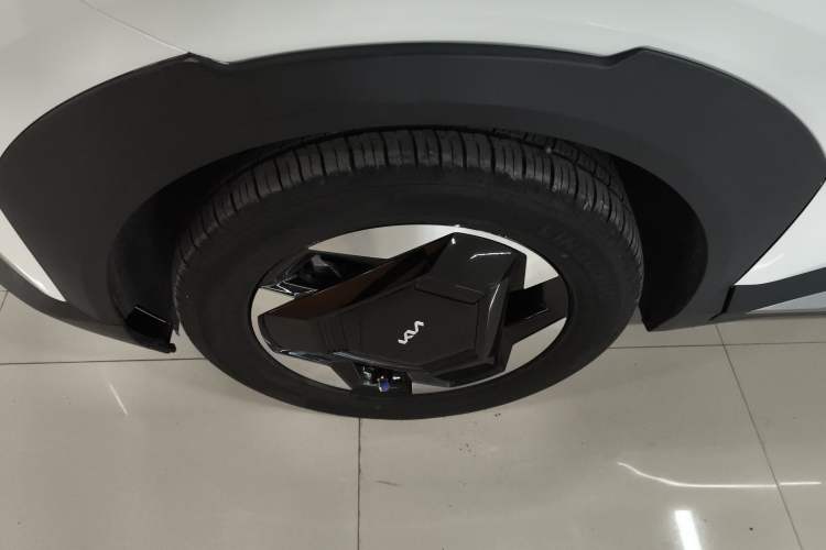 Used Kia EV5 2024 530 Air Left Front Wheel Hub