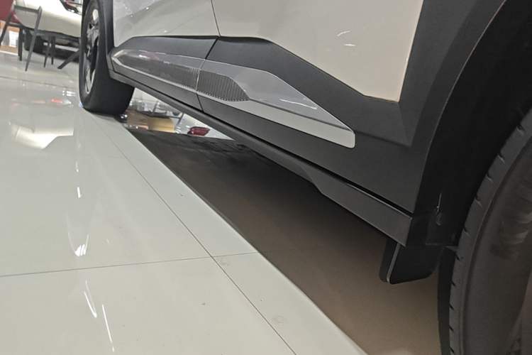 Used Kia EV5 2024 530 Light Left Side Sill