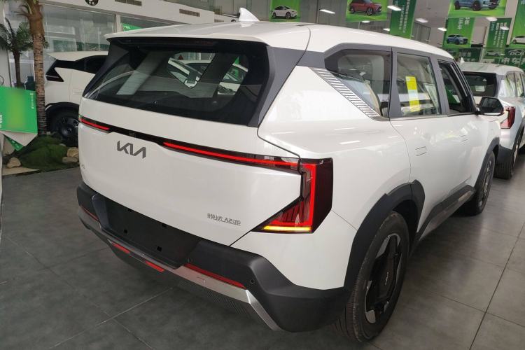 Used Kia EV5 2024 530 Air Rear Right 45 Deg