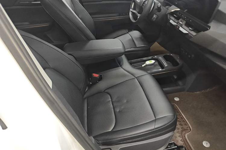 Used Kia EV5 2024 530 Light Right Front Seat