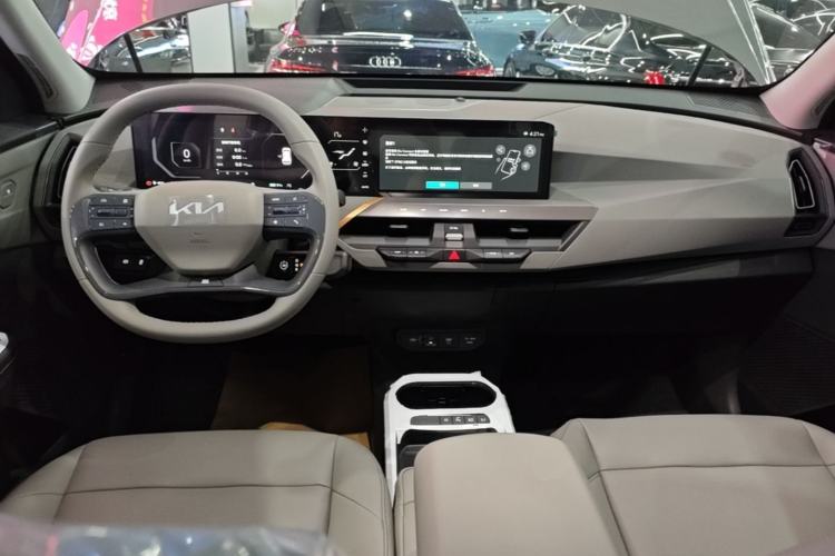 Used Kia EV5 2025 530 Air Center Console