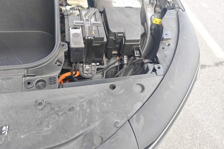 Used Kia EV5 2025 530 Air Engine Bay Left