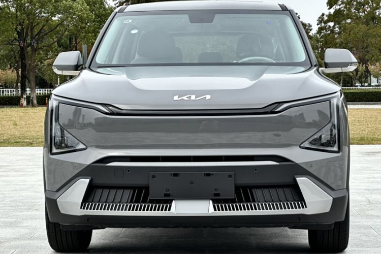 Used Kia EV5 2025 530 Air Exterior 1