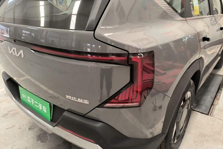 Used Kia EV5 2025 530 Air Exterior 3