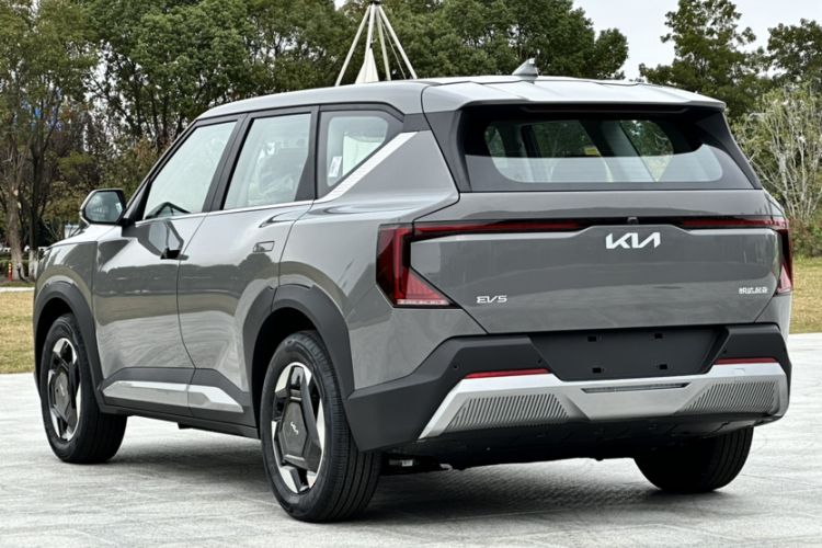 Used Kia EV5 2025 530 Air Exterior 3