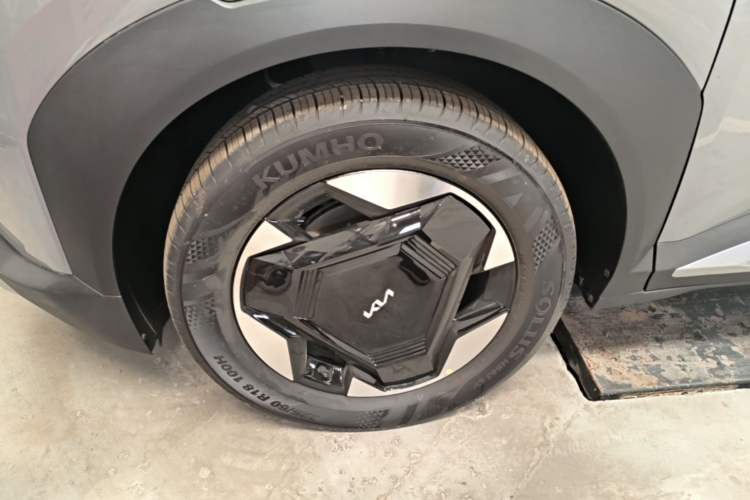 Used Kia EV5 2025 530 Air Exterior 4