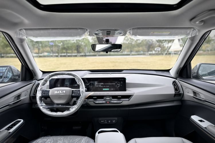 Used Kia EV5 2025 530 Air Interior 2