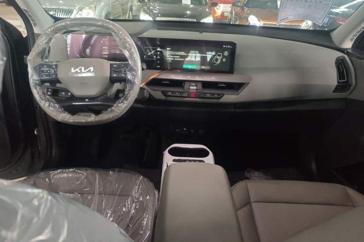 Used Kia EV5 2025 530 Air Interior 2