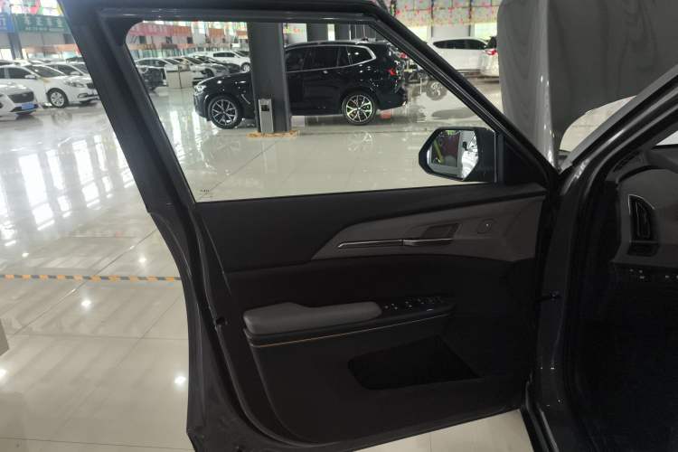 Used Kia EV5 2025 530 Air Left Front Door Interior