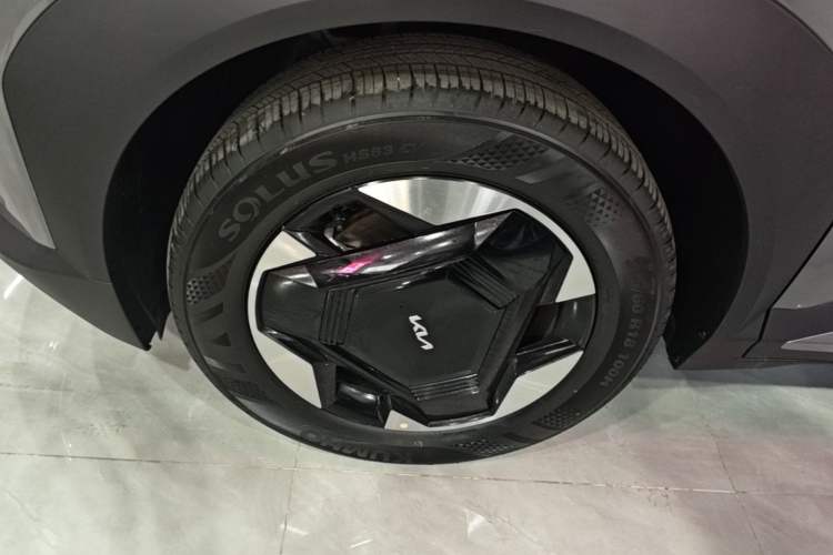 Used Kia EV5 2025 530 Air Left Front Wheel Hub