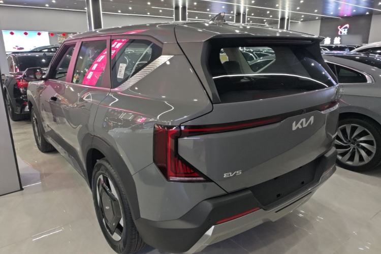 Used Kia EV5 2025 530 Air Rear Left 45 Deg