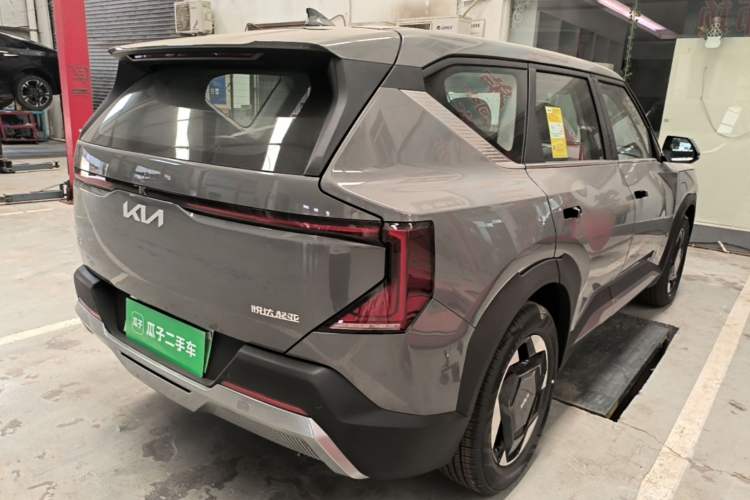 Used Kia EV5 2025 530 Air Rear Right 45 Deg