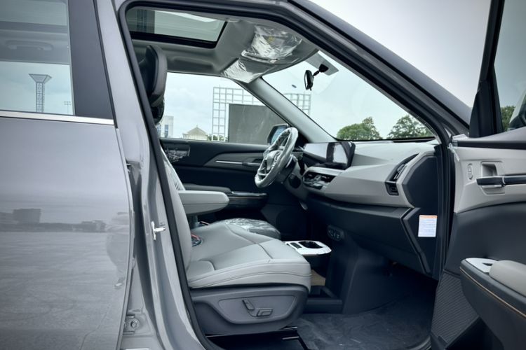 Used Kia EV5 2025 530 Air Right Front Seat