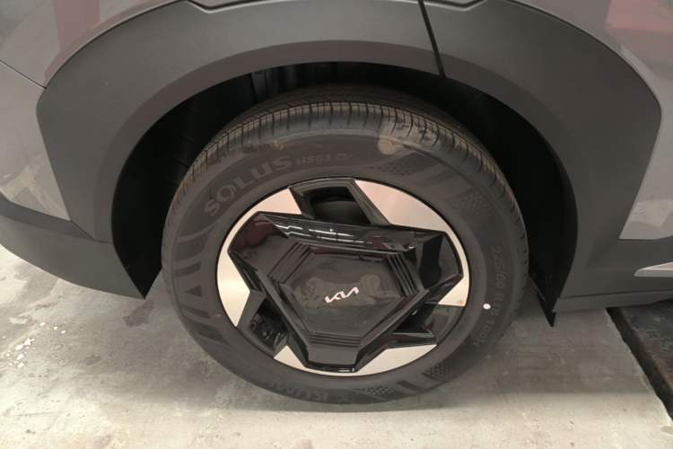 Used Kia EV5 2025 530 Air Right Rear Wheel Hub