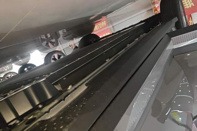 Used Kia EV5 2025 530 Air Right Side Sill