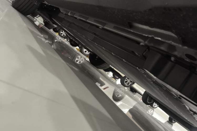 Used Kia EV5 2025 530 Air Right Side Sill