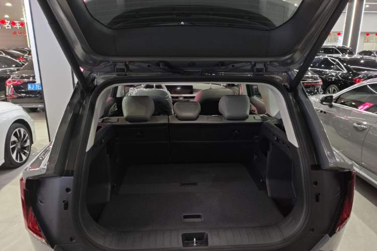 Used Kia EV5 2025 530 Air Trunk
