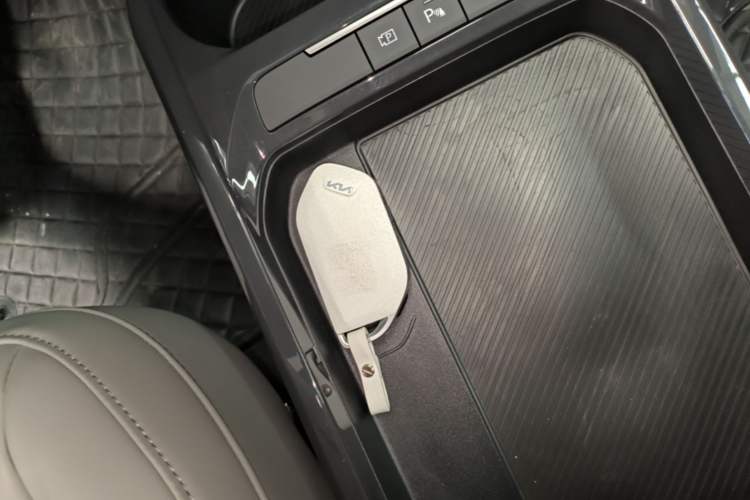 Used Kia EV5 2025 530 Air Vehicle Key