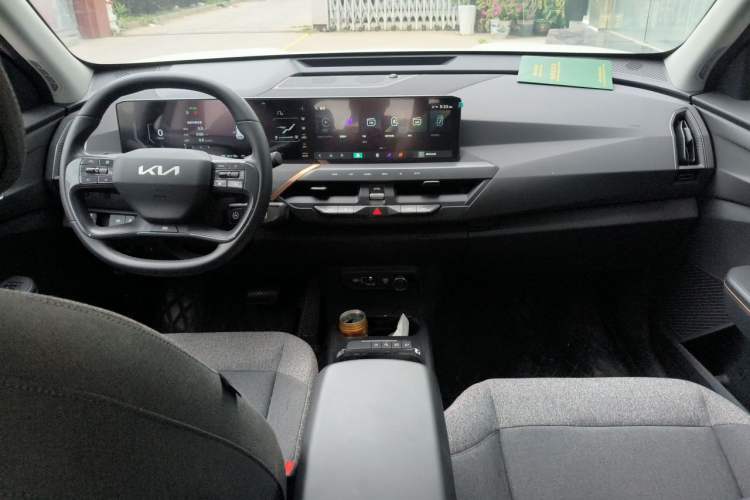Used Kia EV5 2025 530 Light Center Console