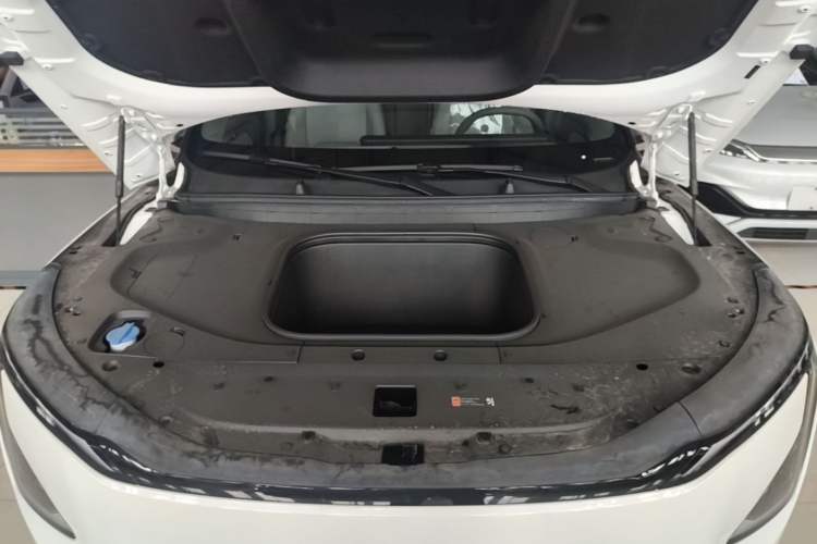Used Kia EV5 2025 530 Air Engine Bay