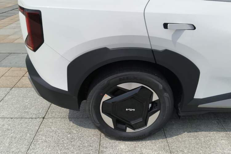 Used Kia EV5 2025 530 Air Exterior 5