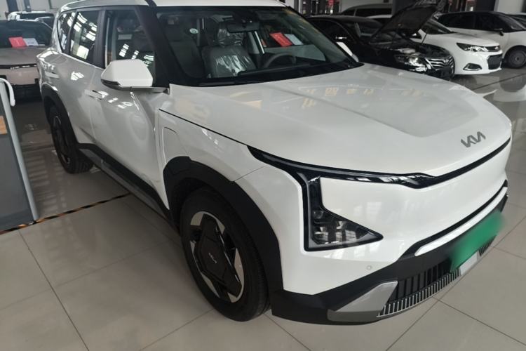 Used Kia EV5 2025 530 Air Front Right 45 Deg
