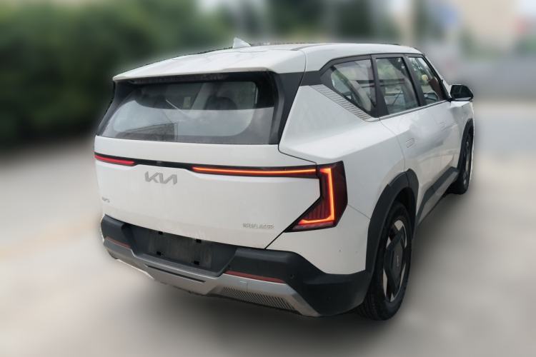 Used Kia EV5 2025 530 Light Rear Right 45 Deg