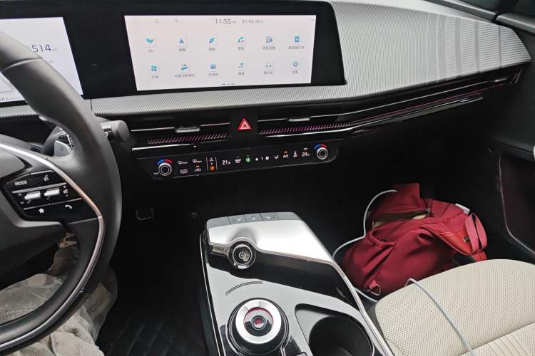 Used Kia EV6 2023 GT-Line EAWD Audio And AC Panel