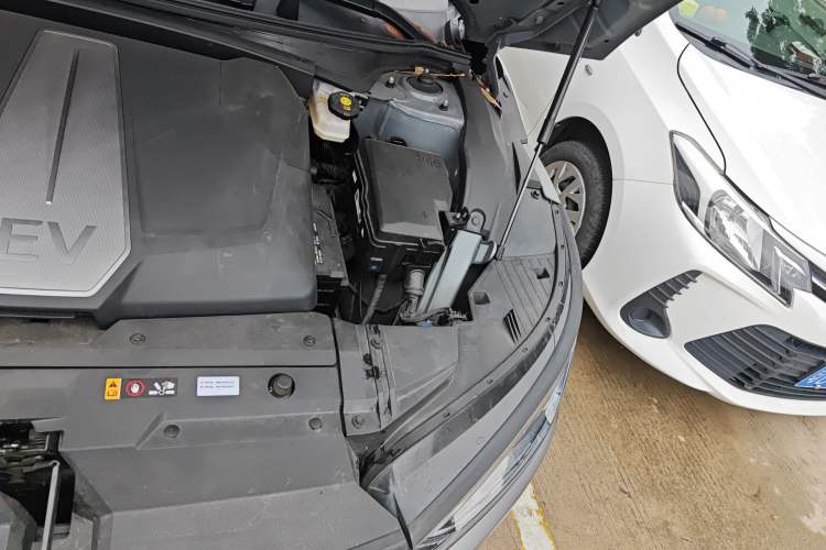 Used Kia EV6 2023 GT-Line EAWD Engine Bay Left