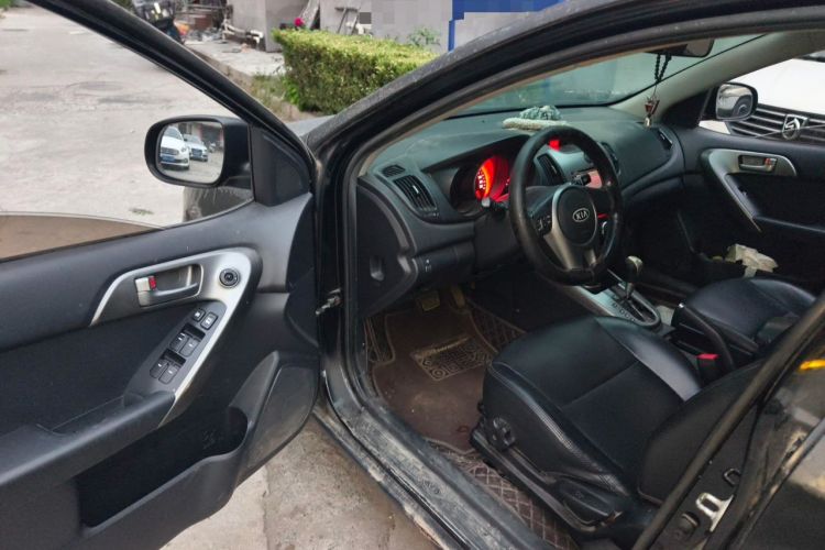 Used Kia Forte 2009 1.6L AT Premium Driver Seat