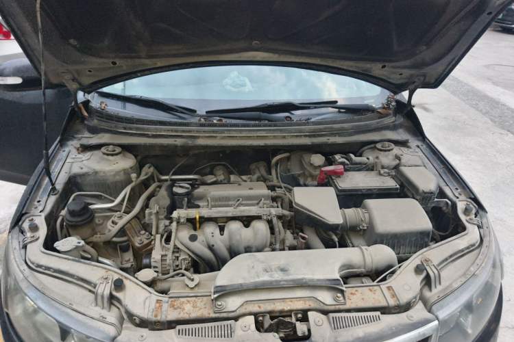 Used Kia Forte 2009 1.6L AT Premium Engine Bay