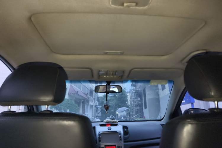 Used Kia Forte 2009 1.6L AT Premium Headliner