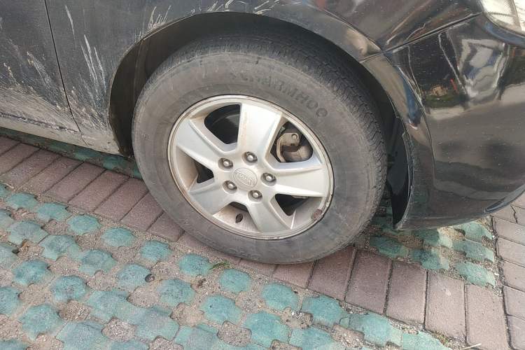 Used Kia Forte 2009 1.6L AT GL Right Front Wheel Hub