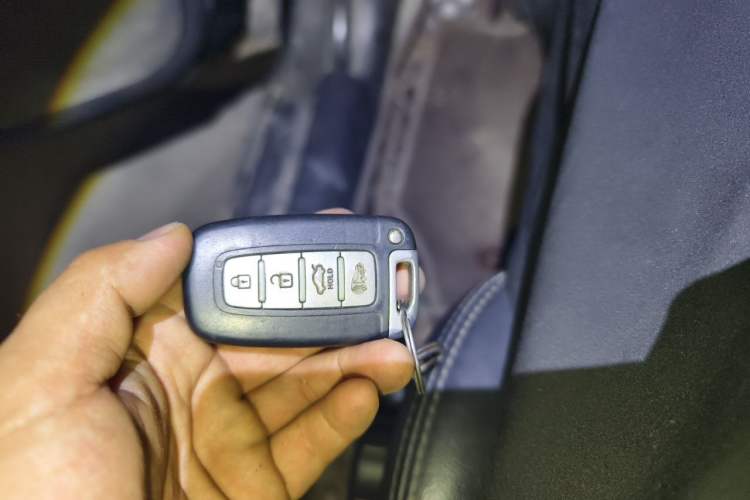 Used Kia Forte 2009 1.6L AT Premium Vehicle Key