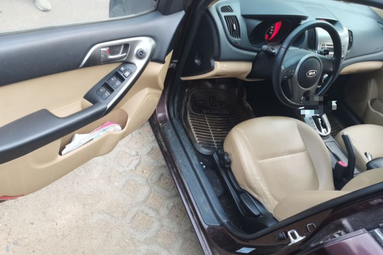 Used Kia Forte 2009 1.6L AT Premium Driver Seat