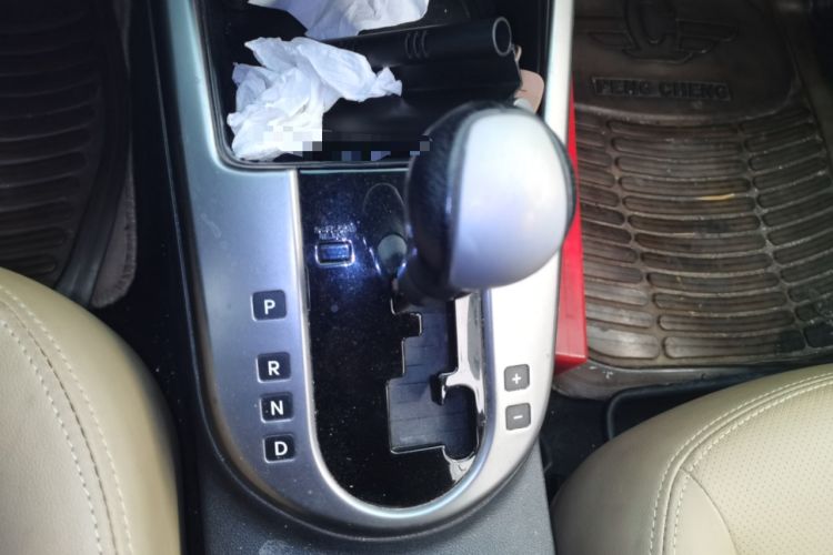Used Kia Forte 2009 1.6L AT Premium Gear Lever