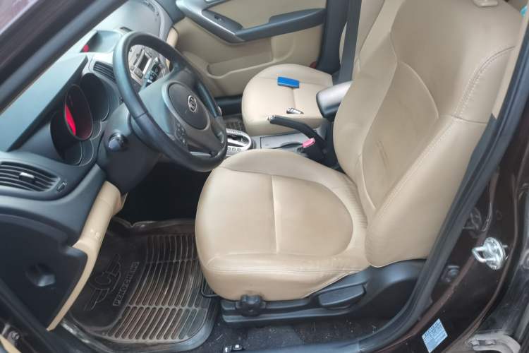 Used Kia Forte 2009 1.6L AT Premium Left Front Seat