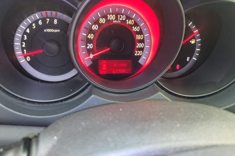 Used Kia Forte 2009 1.6L AT Premium Odometer Close Up