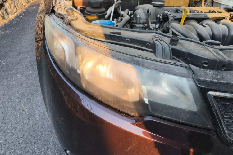 Used Kia Forte 2009 1.6L MT GL Right Front Headlight