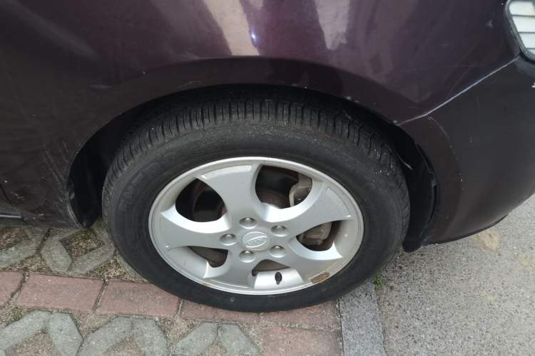 Used Kia Forte 2009 1.6L AT Premium Right Front Wheel Hub