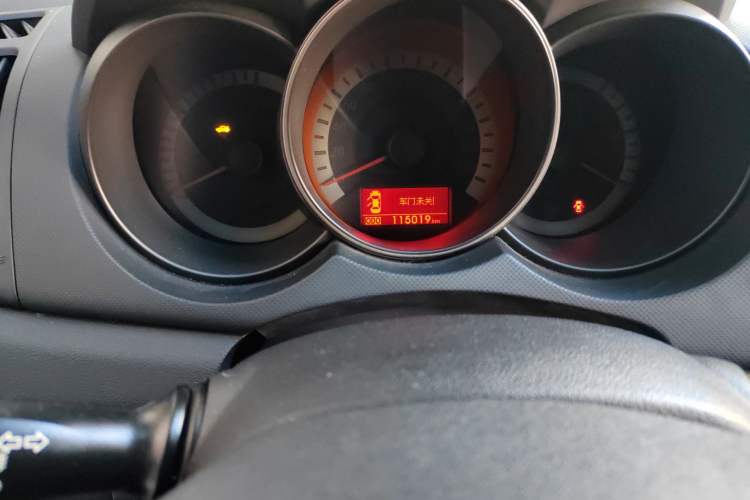 Used Kia Forte 2009 1.6L AT Premium Odometer Close Up