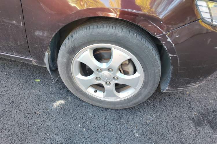 Used Kia Forte 2009 1.6L AT Premium Right Front Wheel Hub