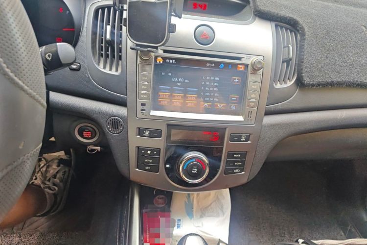 Used Kia Forte 2009 1.6L AT Premium Audio And AC Panel