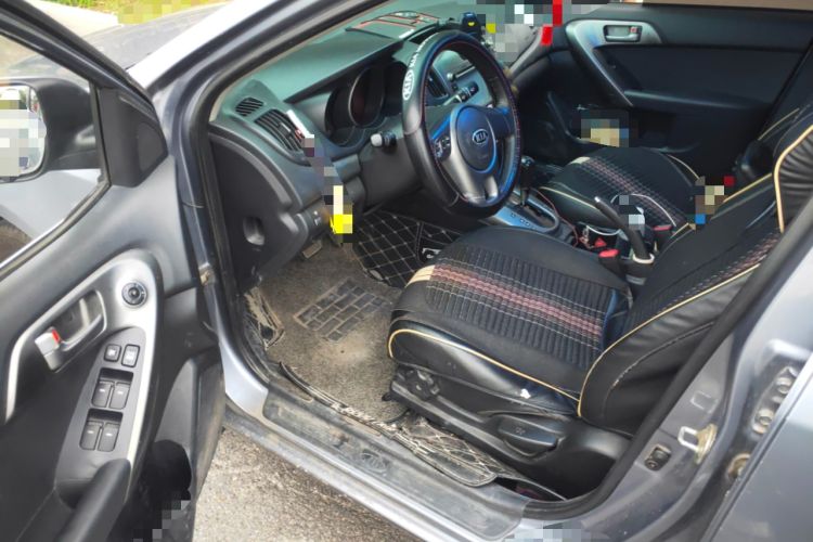 Used Kia Forte 2009 1.6L AT GLS Driver Seat
