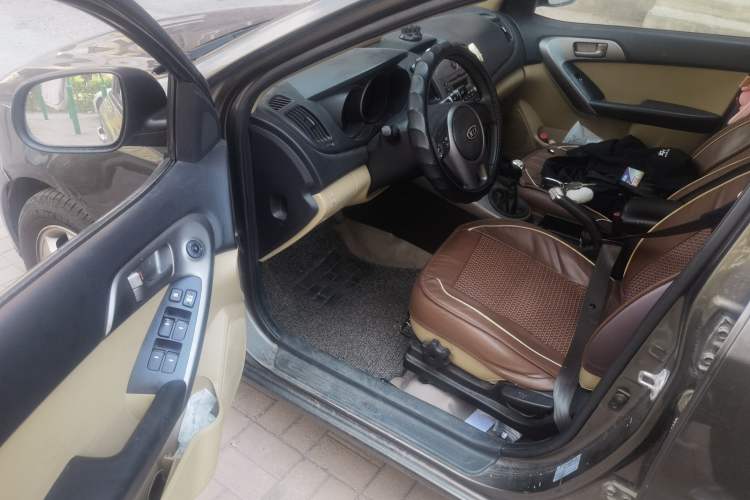 Used Kia Forte 2009 1.6L MT GL Driver Seat