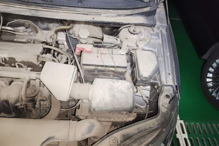 Used Kia Forte 2009 1.6L MT GL Engine Bay Left