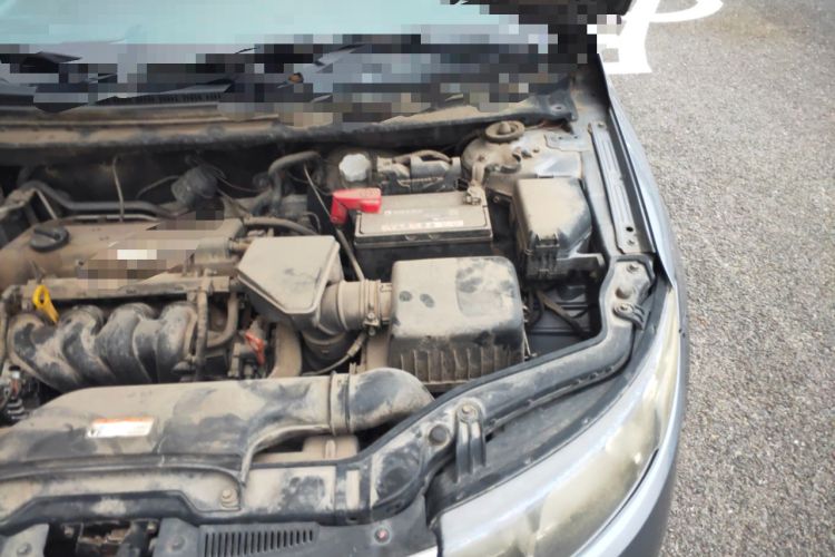 Used Kia Forte 2009 1.6L AT GLS Engine Bay Left