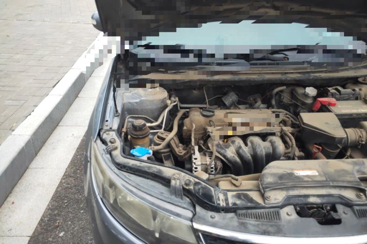Used Kia Forte 2009 1.6L AT GLS Engine Bay Right